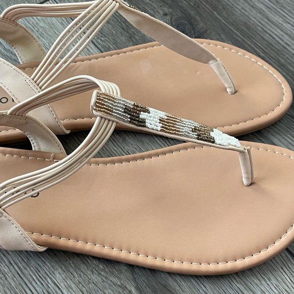 Torrid 9W Sandals With Beading - Picture 2 of 5
